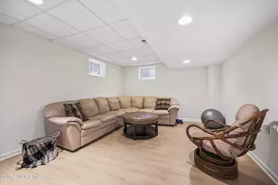 19 Vail Valley Dr, Manalapan Township, NJ 07726 - Photo 33