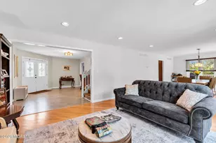 28 Five Points Road, Freehold, NJ 07728 - Photo 9