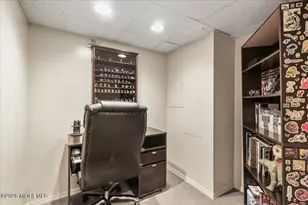 288 Century Way, Manalapan Township, NJ 07726 - Photo 29