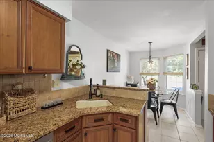 288 Century Way, Manalapan Township, NJ 07726 - Photo 11