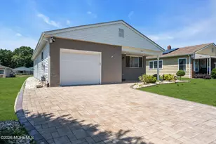 11 Burgess Ct, Toms River Township, NJ 08757 - Photo 7