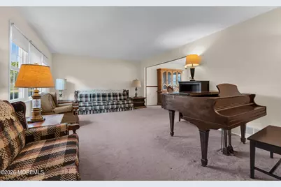 135 Coachman Drive N, Freehold, NJ 07728 - Photo 7