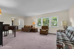 135 Coachman Dr N, Freehold, NJ 07728 - Photo 21