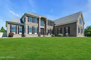 2 Kirsten Dr, Freehold, NJ 07728 - Photo 3
