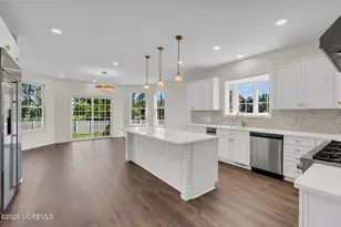 2 Kirsten Dr, Freehold, NJ 07728 - Photo 23