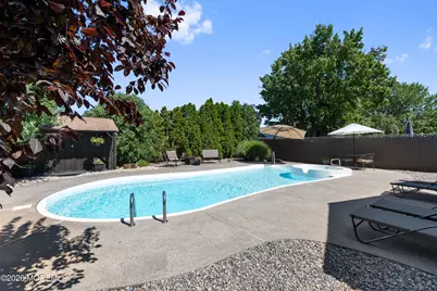 97 Perry Street, Keyport, NJ 07735 - Photo 3
