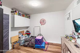 20 Harbor Cir, Freehold, NJ 07728 - Photo 17