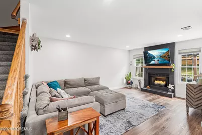 20 Harbor Circle, Freehold, NJ 07728 - Photo 7
