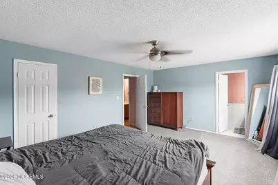 20 Harbor Circle, Freehold, NJ 07728 - Photo 35