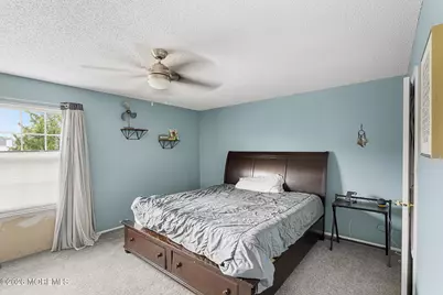 20 Harbor Circle, Freehold, NJ 07728 - Photo 33