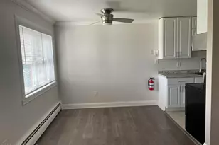 60 Manchester Ct, Freehold, NJ 07728 - Photo 5