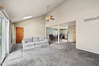 628 Surf Avenue, Beachwood, NJ 08722 - Photo 9