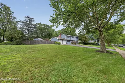 146 Juniper Drive, Freehold, NJ 07728 - Photo 5
