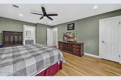 146 Juniper Drive, Freehold, NJ 07728 - Photo 29