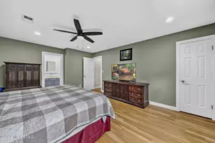 146 Juniper Dr, Freehold, NJ 07728 - Photo 29