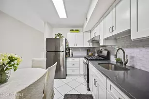 29 English Club Dr, Englishtown, NJ 07726 - Photo 9