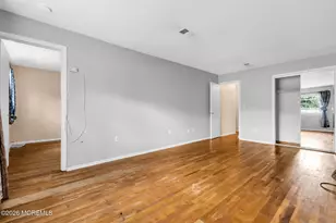 299 College Dr, Edison, NJ 08817 - Photo 13