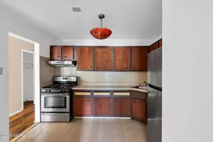 299 College Dr, Edison, NJ 08817 - Photo 9