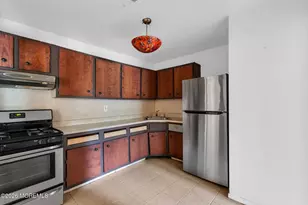 299 College Dr, Edison, NJ 08817 - Photo 7