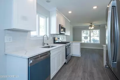 195 Greenwood Drive, Keyport, NJ 07735 - Photo 11