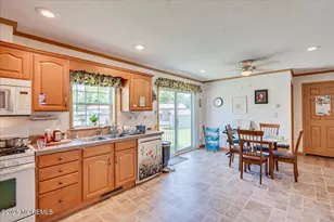 22 Easy St, Freehold, NJ 07728 - Photo 13