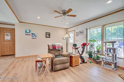 22 Easy Street, Freehold, NJ 07728 - Photo 7