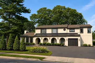 530 Palmer Ave, Belford, NJ 07718 - Photo 1
