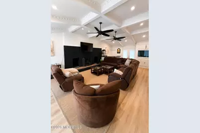 530 Palmer Avenue, Belford, NJ 07718 - Photo 17