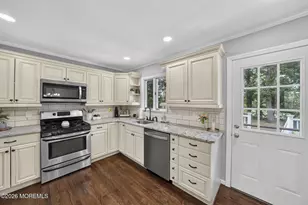 290 Riveredge Rd, Tinton Falls, NJ 07724 - Photo 7