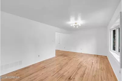 809 Commonwealth Boulevard, Toms River Township, NJ 08757 - Photo 9