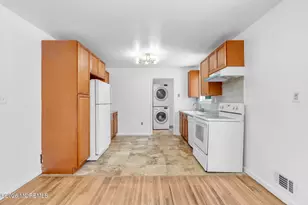 809 Commonwealth Blvd, Toms River Township, NJ 08757 - Photo 17