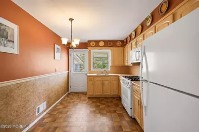 29 Highview Circle, Middletown, NJ 07748 - Photo 9