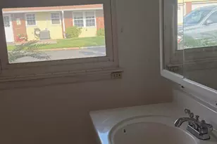 296C Dorchester Dr, Lakewood, NJ 08701 - Photo 17