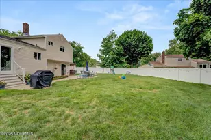 537 Roxbury Rd, Belford, NJ 07718 - Photo 21