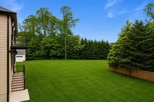 11 Hobart St, Marlboro Township, NJ 07746 - Photo 5