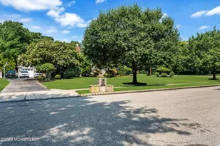 2192 S Tiiu Ct, Toms River Township, NJ 08755 - Photo 9