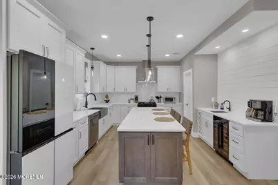 9 Pica Place, Tinton Falls, NJ 07724 - Photo 5