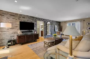 33 Tower Hill Dr, Red Bank, NJ 07701 - Photo 3
