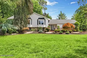 323 Union Hill Rd, Manalapan Township, NJ 07726 - Photo 3