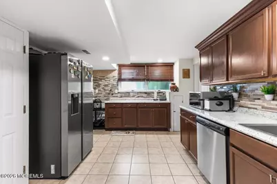 323 Union Hill Road, Manalapan Township, NJ 07726 - Photo 33