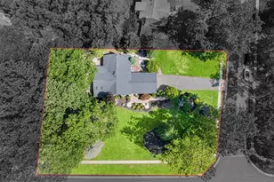 323 Union Hill Rd, Manalapan Township, NJ 07726 - Photo 5