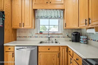 20 Jay Court, Hazlet Township, NJ 07730 - Photo 15