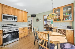 20 Jay Ct, Hazlet Township, NJ 07730 - Photo 3