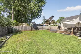 2010 Florence Ave, Hazlet Township, NJ 07730 - Photo 25