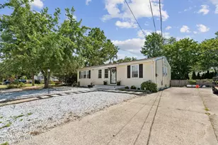 328 Georgia Dr, Brick, NJ 08723 - Photo 3