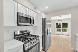 14 Mayfair Ct, Little Silver, NJ 07739 - Photo 3