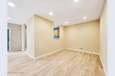 29 Heron Court, Manalapan Township, NJ 07726 - Photo 5