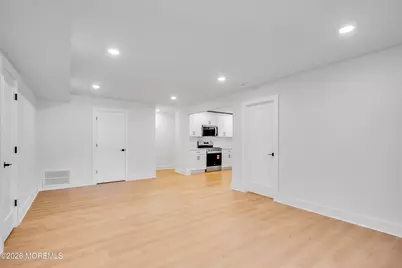304 College Drive #304, Edison, NJ 08817 - Photo 5