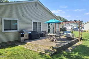 16 Debbie Dr, Brick, NJ 08724 - Photo 3
