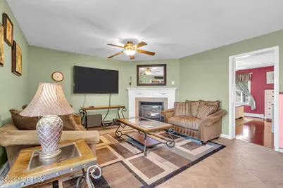 122 Morris Boulevard, Manahawkin, NJ 08050 - Photo 3